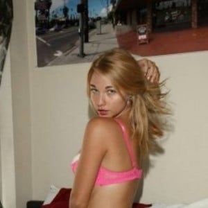 Порнозвезда Lily Ivy