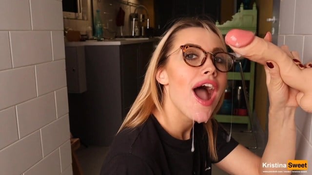 Лакшери Гёрл хочет хайпа и устраивает эпичное шоу с дилдаком